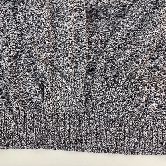 Vintage Torrid Sequin Beautiful Raglan Sleeves Crew Neckline Sweater Sz Plus 1 - Picture 7 of 7